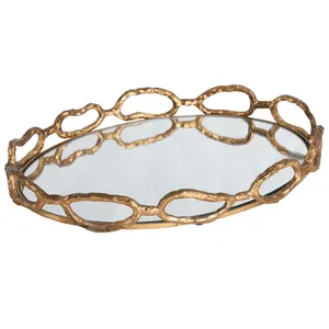 Plateau rond décoratif en métal artisanal plaqué argent avec motif vertical, design moderne, vente en gros - Product Image 2