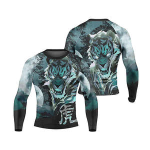 เสื้อรัดกล้ามเนื้อแขนยาวสำหรับผู้ชาย สีเทา พิมพ์ลายกราฟิกทางศาสนา ลายดอกกุหลาบสีแดงที่แขนเสื้อ เหมาะสำหรับการฝึกซ้อมกีฬาและออกกำลังกาย - Product Image 6