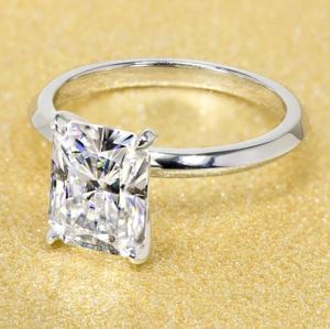 แหวนหมั้นเพชรโมอิสซาไนต์ทรงเรเดียนท์คัท ชุบทอง 14K เงินแท้ 925  แหวนแต่งงานหรูหราสำหรับวันครบรอบ - Product Image 1