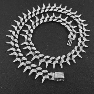 Collier chaîne à maillons en moissanite motif feuille à pointes, style Hip Hop Iced Out, bijou de déclaration de luxe, cadeau pour hommes et femmes - Product Image 1