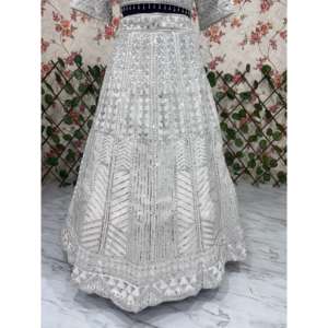 Ensembles pour femmes de créateur Belle broderie de fil et Dori Work Lehenga Choli - Product Image 6