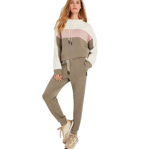 Conjunto Deportivo para Mujer con Capucha y Bloques de Color, Sudadera Holgada de Manga Larga con Cuello Redondo y Pantalones con Bolsillos Laterales - Product Image 2