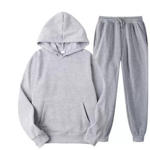 Ensemble de survêtement athlétique pour homme, collection Hiver 2026, streetwear, couleur unie, haut de gamme, imperméable, écologique, léger et respirant, personnalisable - Product Image 1