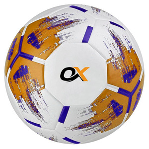 ลูกฟุตบอลคุณภาพสูงขนาดมาตรฐานเบอร์ 5 จาก Oxva Industries ผลิตจาก PVC น้ำหนักเบา ทนทาน เย็บด้วยมือ สำหรับขายส่ง - Product Image 2