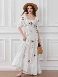 Vestido Maxi de Algodón Blanco Estilo Boho Chic con Bordado Floral a Mano para Mujer, Cuello Cuadrado y Mangas Abullonadas, Vestido Largo con Bordado de Flores - Product Image 5