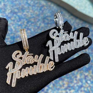 Colgante con nombre de letra de moissanita talla baguette con incrustaciones de circonitas, con la inscripción 'Stay Humble', chapado en rodio sobre plata 925, estilo Hip Hop, colgante inicial - Product Image 6