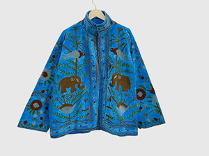 Floral Embroidered Velvet Jacket Mandarin Collar Full Sleeve Plus Size Women'<b>s</b> Autumn Wear - Product Image 3