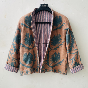 Chaqueta de algodón Suzani hecha a mano en India, chaqueta corta bordada a mano, abrigo unisex, chaqueta corta Suzani hecha a mano - Product Image 3