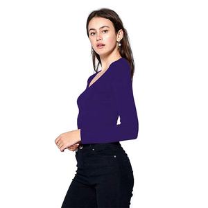 Wholesale Customizable <b>Red</b> <b>Cropped</b> <b>Top</b> Hoodie for Women Autumn Casual Cotton Polyester Fleece Gym Clothing with Front Logo - Product Image 6