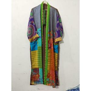 Kimono de style japonais en soie indienne, robe sexy pour femme, long kimono en soie, peignoir vintage en soie, imprimé floral - Product Image 6