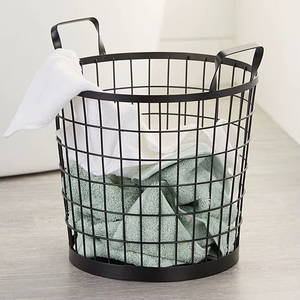 Cesto de Ropa Metálico de Hierro para Baño con Revestimiento Resistente al Agua y Superficie Lisa de Fácil Limpieza - Product Image 1