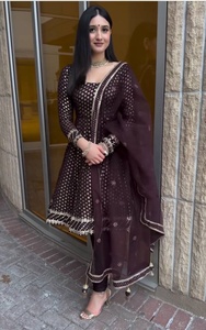 Vestido largo indio de encaje de georgette sintético para mujer, listo para usar, con conjunto de dupatta pakistaní, estampado digital, bordado con hilo, salwar kameez pesado. - Product Image 3
