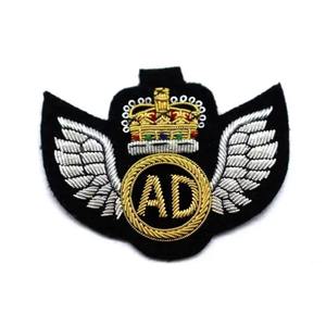 Parche Bordado Personalizado de Lujo con Hilo Dorado y Lentejuelas en Tela de Fieltro No Tejida 3D Sin Níquel, para Coser, para Servicios de Bomberos y Escoteas - Product Image 3