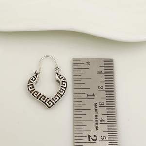 Boucles d'oreilles créoles en forme de cœur, plaquées argent antique, bijoux vintage en alliage, boucles d'oreilles unisexes tendance - Product Image 5