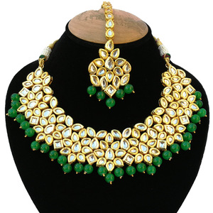 Indian Classic Women's Choker Wedding Engagement Anniversary Party Green Traditional Crystal Kundan Faux Pearl Alloy Gold <b>Gift</b> - Product Image 3