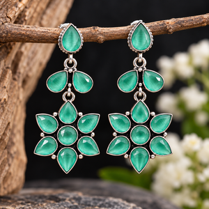 Boucles d'oreilles pendantes en argent oxydé en forme de fleur |   Bijoux de mode en gros |   Fabrication directe d'usine OEM ODM sur mesure - Product Image 6