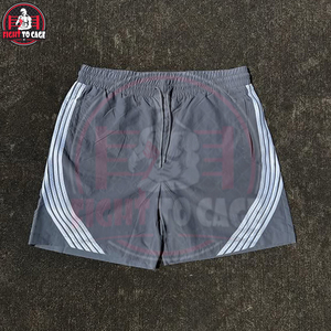 Shorts décontractés en nylon pour hommes, taille élastique, haute performance, légers, avec logo personnalisé et bandes latérales – Collection Streetwear 2026 de haute qualité - Product Image 4