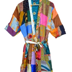 Nouvel arrivage de Robe patchwork en soie Peignoir patchwork Kimono Robe de chambre Saree Sari Robe pour femmes - Product Image 1