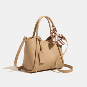 กระเป๋าโท้ทหนัง PU คุณภาพสูงสำหรับผู้หญิง ขนาดเล็ก ดีไซน์สวยหรู - Product Image 2