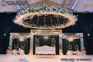 Decoración de Escenario para Bodas en Interiores con Temática de Pilares Romanos, Material de Plástico Reforzado con Fibra, en Tendencia - Product Image 3