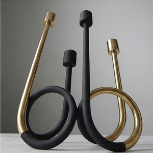 เชิงเทียนเหล็กโค้งทันสมัย สีดำทอง ตกแต่งบ้าน - Product Image 3