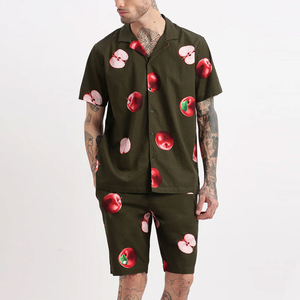 ชุดเซ็ตเสื้อยืดคอกลมและกางเกงขาสั้นผู้ชายลำลองสำหรับฤดูร้อน พิมพ์ลายตามสั่ง OEM ผ้าถักระบายอากาศได้ดี - Product Image 1