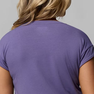 Camiseta Básica Elegante y Minimalista para Mujer, Prenda Casual Atemporal con Cuello en V para un Ajuste Cómodo y Relajado, Ideal para Usar al Aire Libre en Verano 2026 - Product Image 5