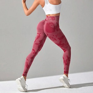 Vêtements de sport personnalisés avec logo, leggings de yoga ajustés, taille en V, imprimé camouflage, leggings de gym avec poches latérales pour femmes - Product Image 4