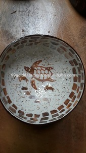 Tazón de Cáscara de Coco Pintado a Mano con Incrustaciones de Madreperla, Diseño Personalizado, Ecológico, Hecho a Mano, Proveedor de Exportación de Vietnam - Product Image 3