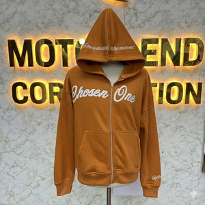 เสื้อฮู้ดซิปผู้ชาย สีน้ำตาล พิมพ์ลายตัวอักษร แขนยาว สตรีทแวร์ ทรงปกติ - Product Image 3