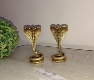 Elegant Handmade Iron Snake Centerpiece For Wedding <b>Decoration</b> <b>Table</b> Styling And Artistic Home Arrangement - Product Image 1