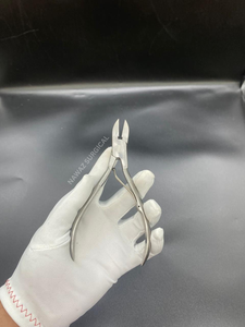 Cortauñas Curvo Roller Berry de 14 cm, Acero Inoxidable, Cortador de Cutículas y Uñas, Herramienta de Manicura y Pedicura, Instrumentos de Podología - Product Image 5