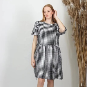 Nouvelle arrivée : robe smock en coton à carreaux avec manches bouffantes courtes, mi-longue, formelle, coupe A, pour femmes - Product Image 1