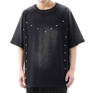 เสื้อยืดผู้ชายแบบเรียบ ปักลายเพชร สไตล์วินเทจ คอกลม รับสกรีนลายกราฟิก เสื้อยืดโอเวอร์ไซส์ - Product Image 1