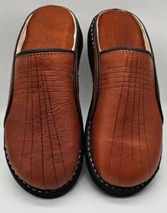 Babouches marocaines en cuir faites à la main, chaussures d'intérieur et d'extérieur avec semelle en caoutchouc - Product Image 2