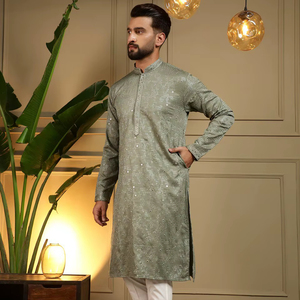 Pyjama Kurta en coton Khadi lourd de qualité supérieure pour homme Vantara avec broderie ethnique et travail au miroir, et Chudidar semi-coton pour tenue de mariage - Product Image 1