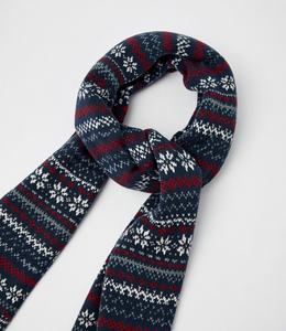 Bufanda Tejida Unisex de Tejido Denso - Manta de Invierno Extra Cálida - Bufanda Cortavientos de Punto Acanalado Suave con Logotipo Personalizado - Product Image 5