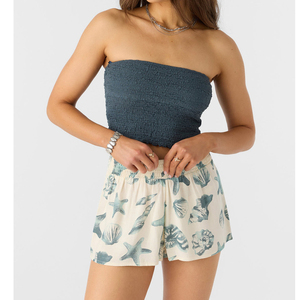 Shorts de plage pour femmes à imprimé floral par sublimation, respirants, vente en gros, conception personnalisée OEM, best-sellers - Product Image 5