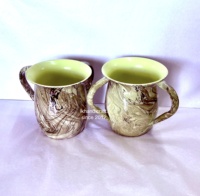 Taza colgante para lavado de manos de acero inoxidable con doble asa, esmaltada con purpurina azul, con patrón de follaje primaveral, hecha a mano, para rituales judíos.