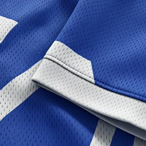 Maillot de football personnalisé |   T-shirt de sport sublimé OEM |   Uniforme d'équipe en polyester respirant pour la vente en gros - Product Image 3