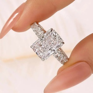 Anillo de Compromiso de Plata de Ley 925 con Moissanita de 5.0 Quilates, Corte Radiante, Chapado en Oro Blanco, para Mujer, con Claridad VVS, India - Product Image 2