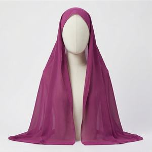 Pañuelo Hijab de Lujo Personalizado con Lazos Florales Cuadrados, Nuevo, para Mujeres Musulmanas, Sensación Suave, Pañuelo Premium, Chal de Moda, Elegante - Product Image 1