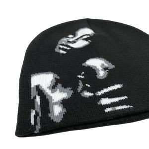 Gorro de invierno con diseño de calavera desplegado Unisex OEM, gorro personalizado sin pliegues, diseño completo de Jacquard, cuero negro colorido con puños, nueva impresión personalizada - Product Image 4