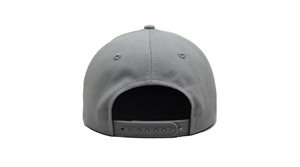 Casquette Snapback Adulte 5 Panneaux Structurée Personnalisable avec Logo Brodé, Fabriquée en Usine au Vietnam, Style Vintage Minimaliste - Product Image 5