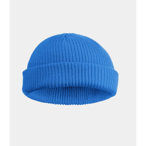 Aqua Blue Winter Skull Cap avec jambières pour temps froid Accessoires élégants et fonctionnels - Product Image 1