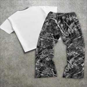 Conjunto de 2 Piezas para Hombre, Verano, Transpirable, Poliéster/Algodón, Camiseta de Manga Corta Holgada, Pantalón, Color Sólido, Estilo Urbano, Ropa Casual - Product Image 2