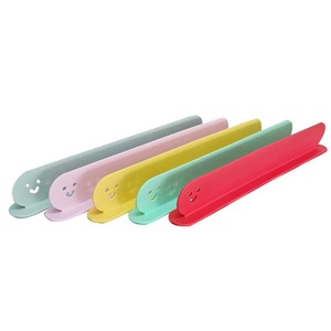 [ECOFRENDLY] Plaque de protection en silicone pour évacuation des éclaboussures d'eau du lavabo, pour le contrôle des éclaboussures sur le comptoir, protection anti-éclaboussures en silicone SmileGuard pour évier - Product Image 1
