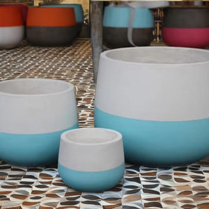 Pots à fleurs en béton écologique avec base large pour jardin, aménagement paysager et usage extérieur commercial - Product Image 1