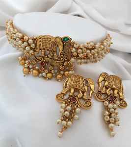 Impresionante collar choker con diseño de elefante en acabado mate, joyería india tradicional con aspecto antiguo, ideal para ocasiones especiales. - Product Image 2