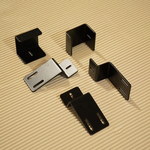 Composants en tôle sur mesure OEM pour la fabrication métallique, couleur personnalisée, utilisation pour mobilier de magasin, MOQ 1000, export standard - Product Image 1